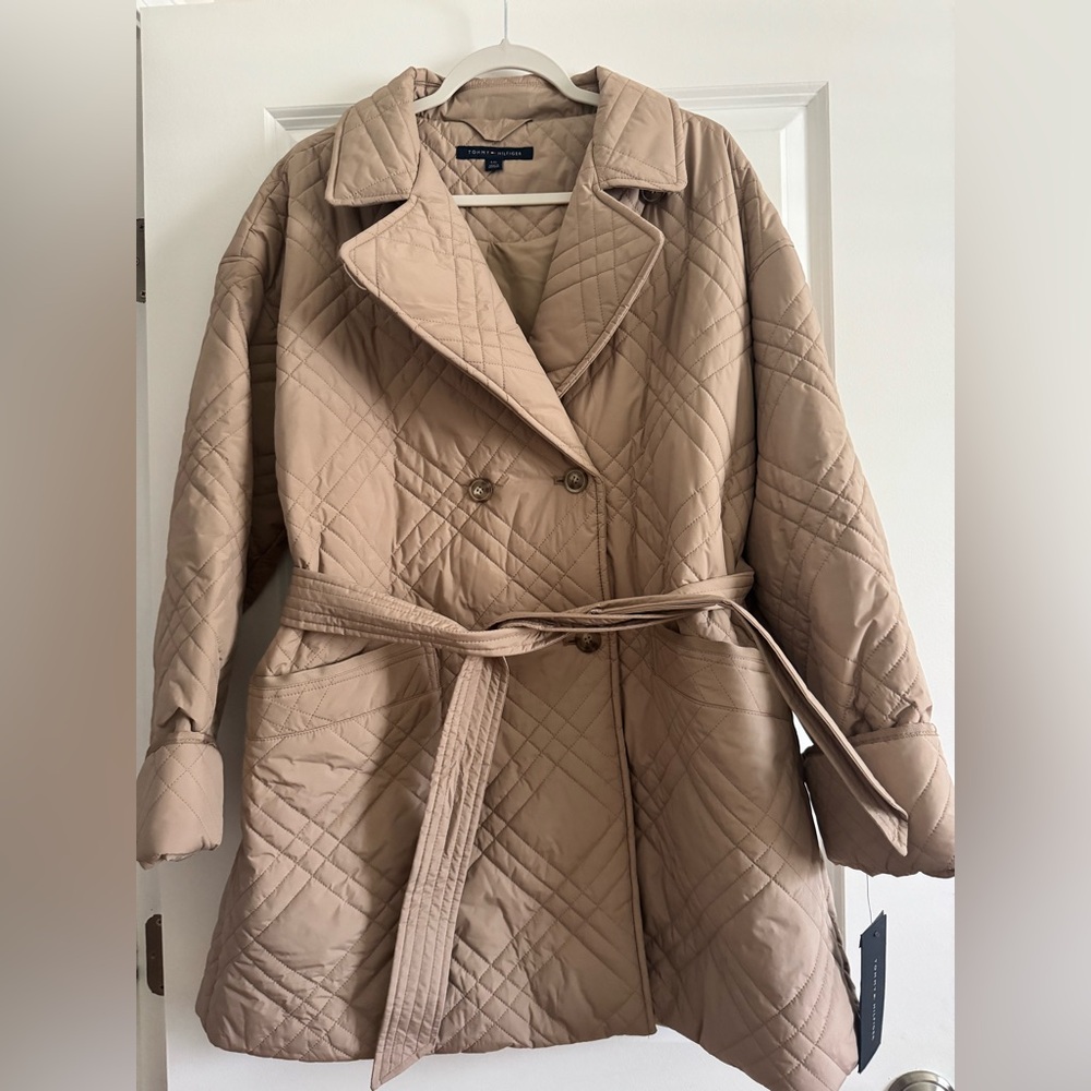 Tommy Hilfiger Tan Trench Coat with Quilted Design
